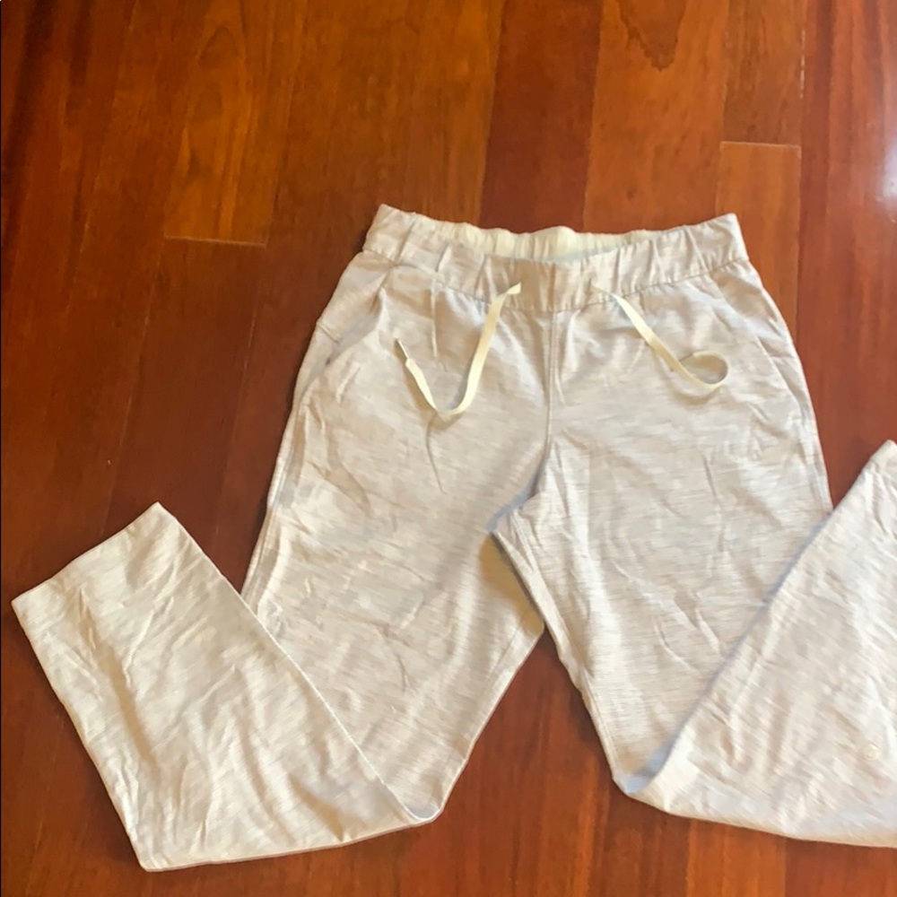 Lululemon On the Fly 7/8 Pant 27”